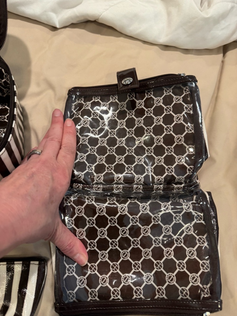 Henri Bendel Classic Stripe Cosmetic 3 Piece Set - Picture 4 of 6